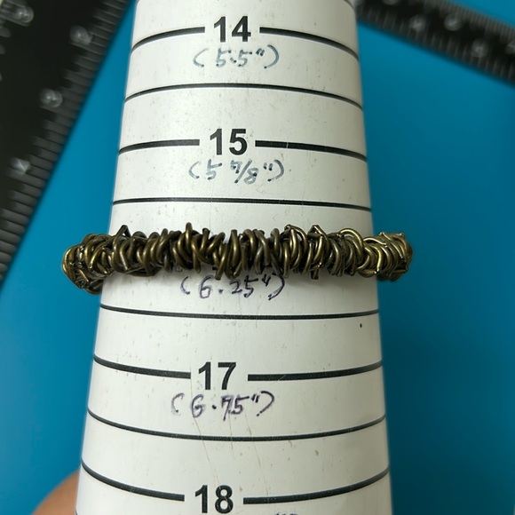 🖤KONPLOTT handmade bangle by Miranda Ko - Picture 8 of 11